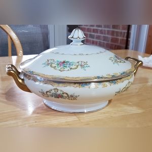 Gorgeous Vintage Noritake Japan 11” Floral Gold Trim Covered Serving Bowl